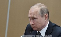 俄罗斯总统普京与民众进行直接对话