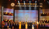 越南77家企业荣获2017年国家质量奖及亚太国际质量奖