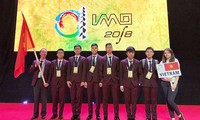 参加国际中学生奥林匹克数学竞赛的越南6名学生全部获奖