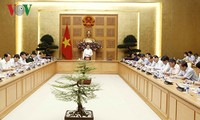 越南政府副总理王庭惠主持召开企业革新与发展指导委员会会议