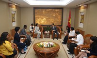 越南政府副总理武德担会见世卫组织全球结核病规划主任卡萨耶娃