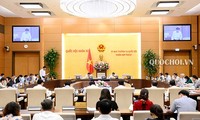越南国会常委会第27次会议闭幕