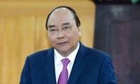越南政府总理阮春福向银行部门交付任务