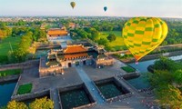 五个国家参加2019年顺化国际热气球节