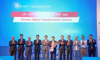 越南信息通信技术论坛：向数字转型，建设强大越南