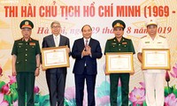 越南政府总理阮春福出席保存和保护胡志明主席遗体50周年总结会议