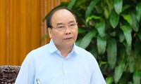 នាយករដ្ឋមន្ត្រី លោក Nguyen Xuan Phuc អញ្ជើញជួបធ្វើការជាមួយសហព័ន្ធពលកម្មវៀតណាម
