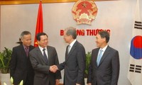 Khởi động đàm phán Hiệp định thương mại tự do Việt Nam - Hàn Quốc