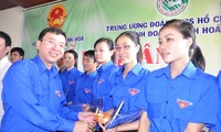 Lễ ra quân đưa trí thức trẻ nhận nhiệm vụ Phó Chủ tịch xã ở tỉnh Thanh Hóa