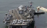Đoàn cán bộ liên ngành của Việt Nam thăm tàu sân bay USS George Washington