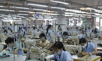 Xuất khẩu dệt may Việt Nam khởi sắc đầu năm 2013