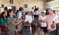 Khách du lịch đến Ninh Thuận tăng cao