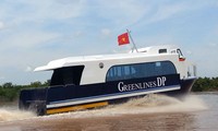 Chạy thử nghiệm tàu hai thân cao tốc GreenCat