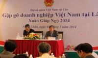 Gặp gỡ doanh nghiệp Việt Nam tại Lào 