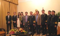 Gia đình ông Johnathan Hạnh Nguyễn trao 2 tỷ đồng xây nhà bia tưởng niệm ở Trường Sa