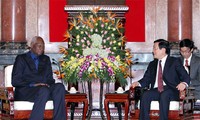 Chủ tịch nước Trương Tấn Sang tiếp Tổng thư kí Tổ chức Quốc tế Pháp ngữ (OIF)
