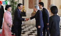 Chủ tịch nước Trương Tấn Sang thăm thành phố Osaka