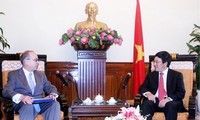 Phó Thủ tướng Phạm Bình Minh tiếp Trợ lý Ngoại trưởng Hoa Kỳ phụ trách về Đông Á và Thái Bình Dương