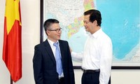 Thủ tướng Nguyễn Tấn Dũng tiếp nhóm đối thoại giáo dục