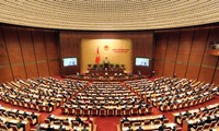 Quốc hội thảo luận tại tổ về tình hình kinh tế - xã hội 2014