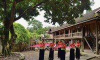 Đồng bào Ca Dong - Quảng Ngãi bảo tồn nhà sàn truyền thống