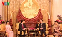 Lãnh đạo Việt Nam và Lào khẳng định tiếp tục vun đắp cho mối quan hệ hữu nghị truyền thống