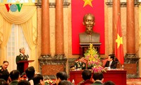 Chủ tịch nước Trương Tấn Sang gặp mặt Ban liên lạc Quân đoàn 2