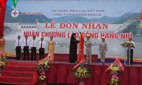 Công ty thủy điện Sơn La đón nhận Huân chương lao động hạng nhì 