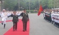 Tư lệnh lực lượng Quốc phòng Thái Lan thăm Việt Nam 