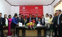 Ký kết Thỏa thuận hợp tác giữa Đài Tiếng nói Việt Nam và Đài Phát thanh quốc gia Lào