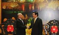 Việt Nam là người bạn lớn, láng giềng gần gũi và thân thiết của nhân dân Campuchia