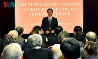 Thủ tướng Nguyễn Tấn Dũng gặp gỡ kiều bào tại Pháp