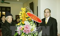 Chủ tịch UB Trung ương MTTQ Việt Nam thăm, chúc Tết nguyên lãnh đạo Đảng, Nhà nước