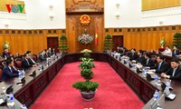 Phó Thủ tướng Trịnh Đình Dũng tiếp Trưởng đại diện JICA tại Việt Nam và đoàn doanh nghiệp nước ngoài