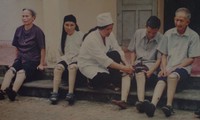 Y tá Nguyễn Thị Xuân hết lòng với bệnh nhân