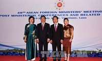 Tiếp tục các hoạt động của Phó Thủ tướng, Bộ trưởng Ngoại giao Phạm Bình Minh tại Lào 