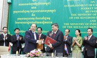 Việt Nam và Campuchia sắp triển khai dự án “Chợ kiểu mẫu biên giới Campuchia” 