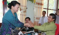 Chủ tịch Quốc hội thăm Trung tâm Điều dưỡng thương binh và Người có công Long Đất