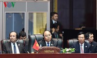 Thủ tướng Nguyễn Xuân Phúc: ASEAN cần đề cao tuân thủ luật pháp quốc tế