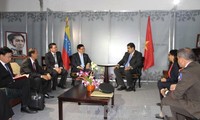 Phó Thủ tướng Phạm Bình Minh gặp Tổng thống Venezuela và Ngoại trưởng Iraq 