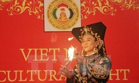 Trình diễn thực hành tín ngưỡng thờ Mẫu của người Việt tại Malaysia 