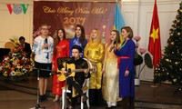 Đại sứ quán Việt Nam tại Ucraina tổ chức gặp mặt nhân dịp những ngày lễ lớn và đón năm mới 2017