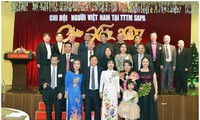 Chi hội người Việt Nam tại Trung tâm thương mại Sapa, Praha tổ chức mừng xuân 2017