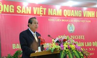 Phó Thủ tướng Trương Hòa Bình làm việc với Tổng Liên đoàn Lao động Việt Nam 