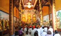 Lễ tất niên của tăng ni phật tử chùa Phật Tích, Viêng chăn