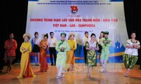 Giao lưu sinh viên ba nước Việt Nam - Lào - Campuchia