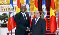  Thủ tướng Nguyễn Xuân Phúc tiếp Chủ tịch Thượng viện Haiti