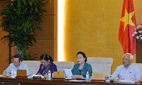 Ủy ban Thường vụ Quốc hội thảo luận báo cáo về công tác phòng chống tham nhũng