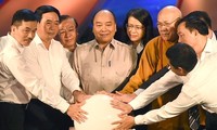 Thủ tướng Nguyễn Xuân Phúc kêu gọi cả nước chung tay vì người nghèo