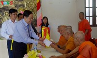 Chủ tịch Ủy ban Trung ương MTTQ Việt Nam Trần Thanh Mẫn chúc Tết Chôl chnăm thmây tỉnh Trà Vinh